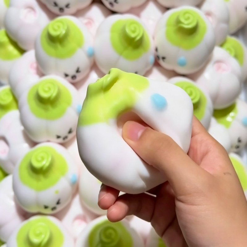 Cute Emoji Garlic ﻿Squishy Str - Novelty Gifts 评论和价格